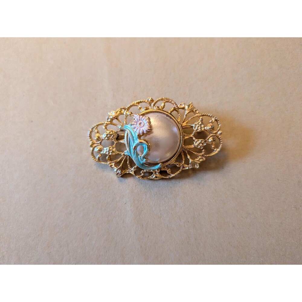 Vintage Gold Tone Filigree Faux Pearl Brooch – Pink Enamel Flower Accent